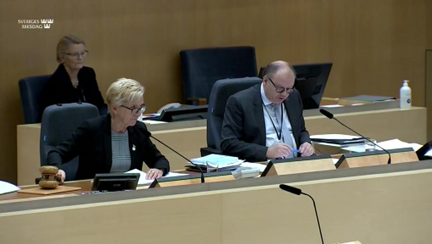 Stillbild från debatten i kammaren