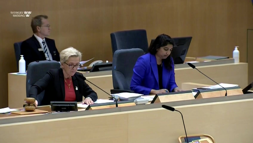 Stillbild från debatten i kammaren