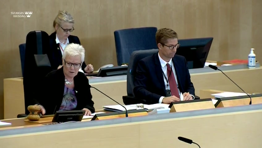 Stillbild från debatten i kammaren