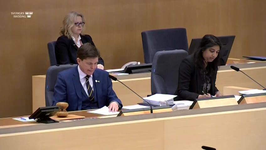 Stillbild från debatten i kammaren