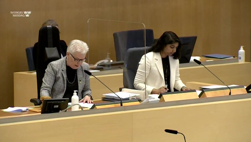 Stillbild från debatten i kammaren