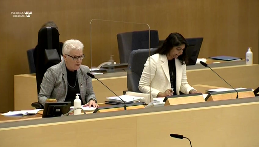 Stillbild från debatten i kammaren