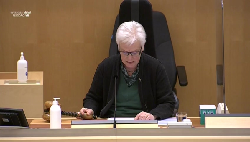 Stillbild från debatten i kammaren