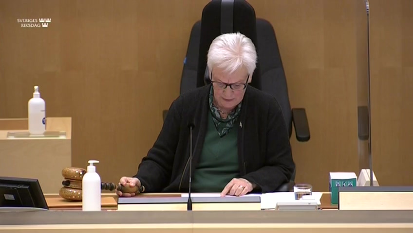 Stillbild från debatten i kammaren