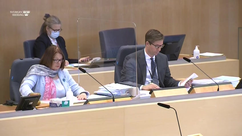 Stillbild från debatten i kammaren