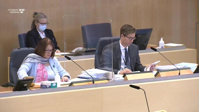Stillbild från debatten i kammaren