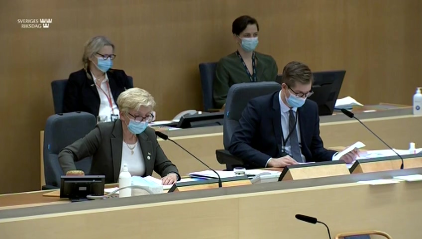 Stillbild från debatten i kammaren
