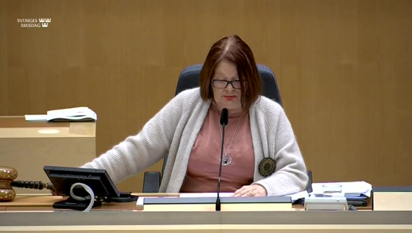 Stillbild från debatten i kammaren