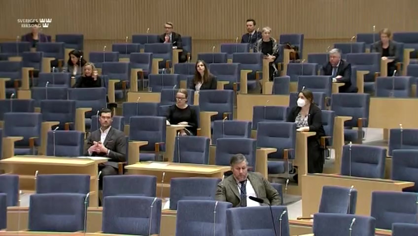 Stillbild från debatten i kammaren