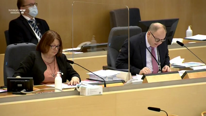 Stillbild från debatten i kammaren