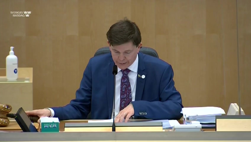 Stillbild från debatten i kammaren