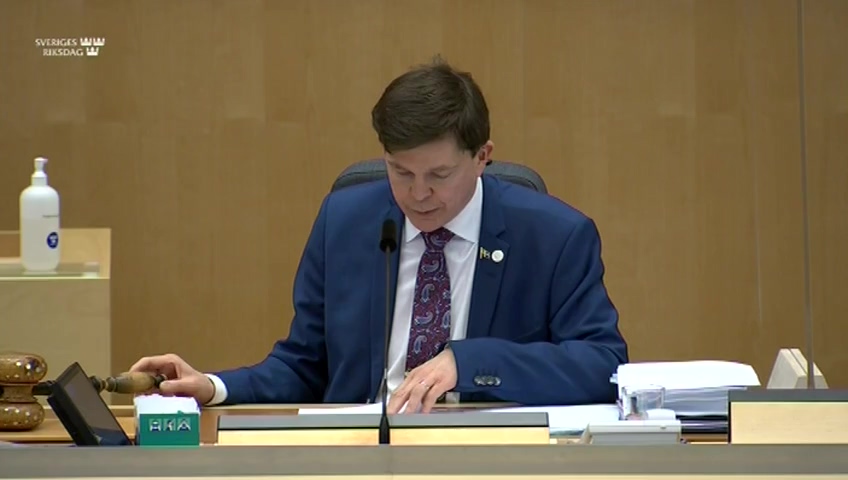 Stillbild från debatten i kammaren