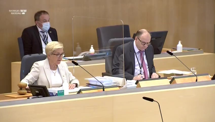 Stillbild från debatten i kammaren