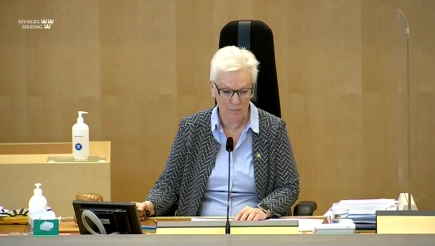 Stillbild från debatten i kammaren