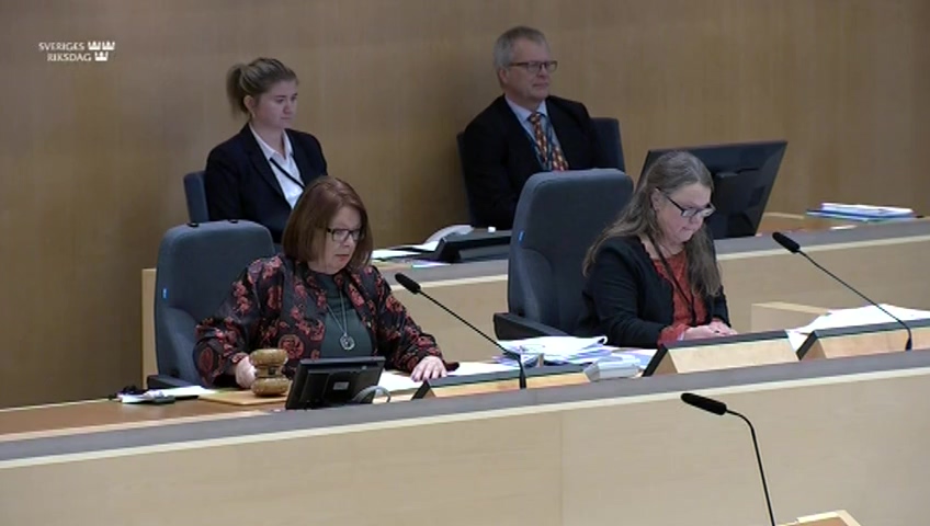Stillbild från debatten i kammaren
