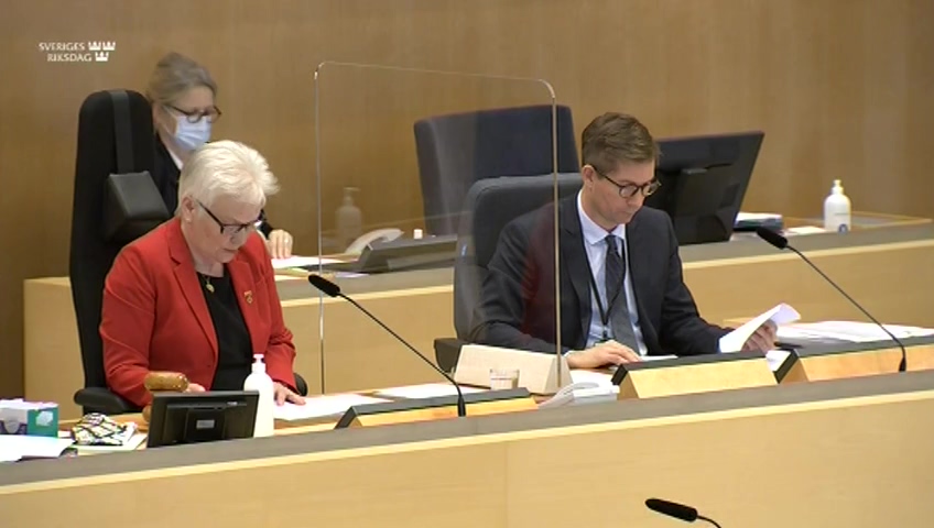 Stillbild från debatten i kammaren