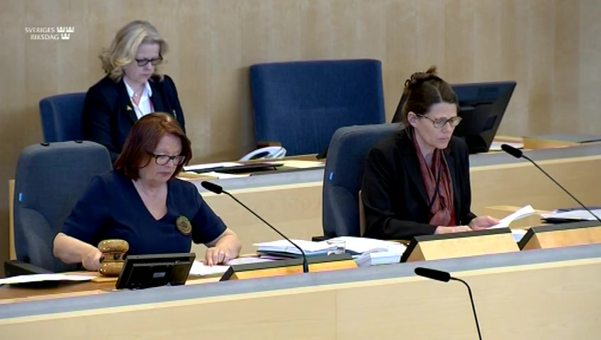Stillbild från debatten i kammaren