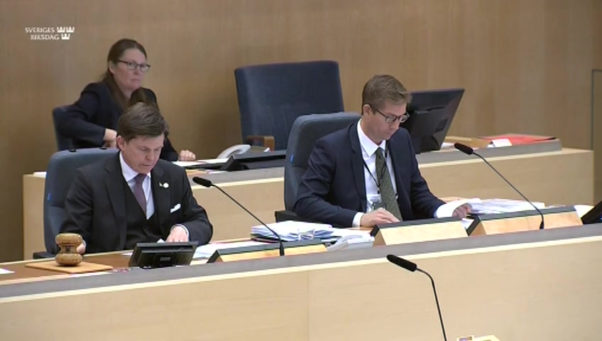 Stillbild från debatten i kammaren