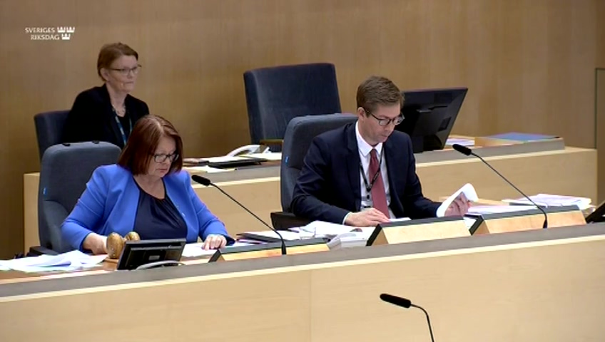 Stillbild från debatten i kammaren