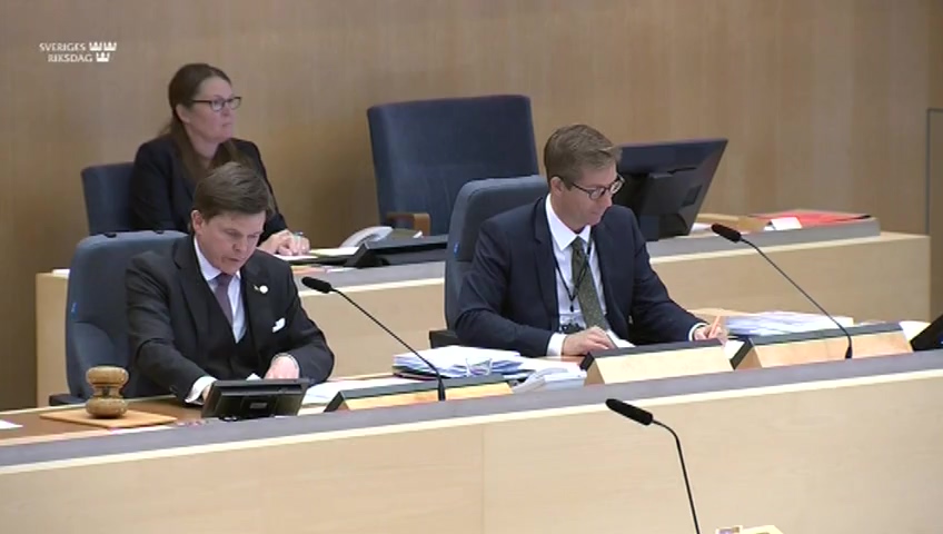 Stillbild från debatten i kammaren