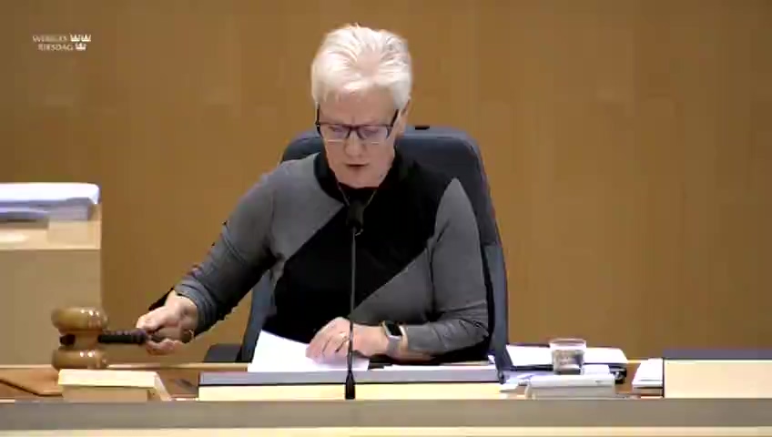 Stillbild från debatten i kammaren