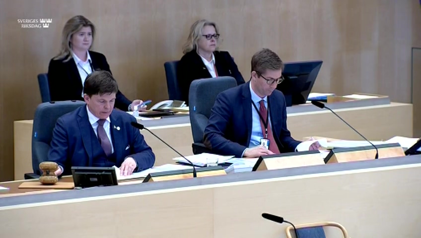 Stillbild från debatten i kammaren