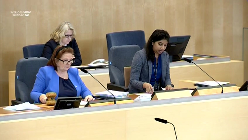 Stillbild från debatten i kammaren