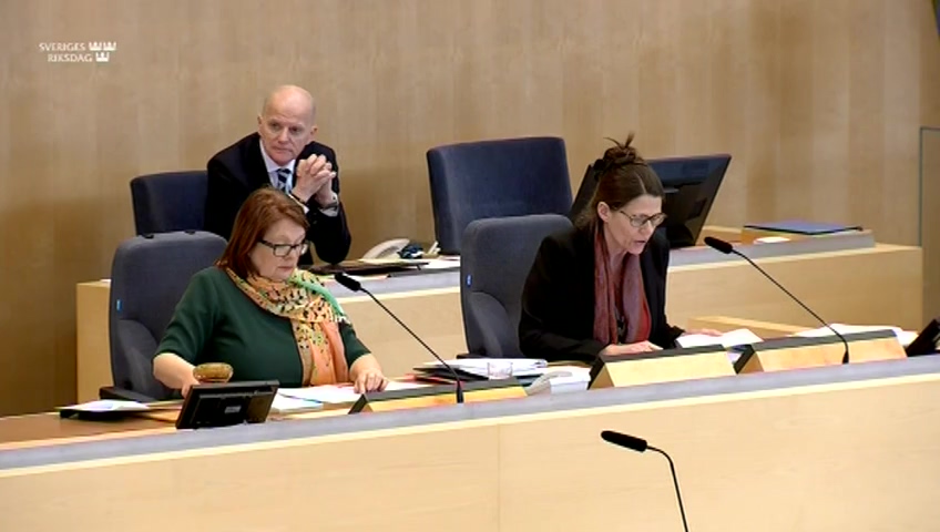 Stillbild från debatten i kammaren
