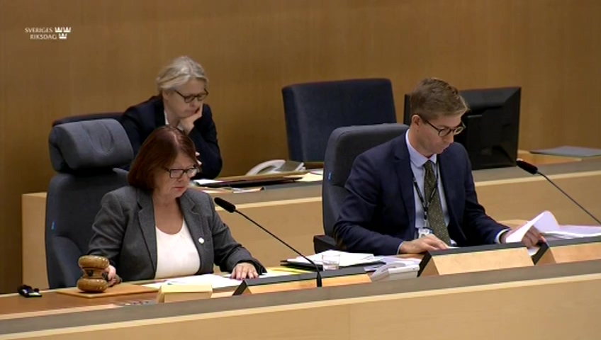 Stillbild från debatten i kammaren