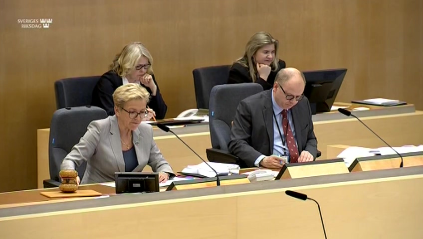 Stillbild från debatten i kammaren
