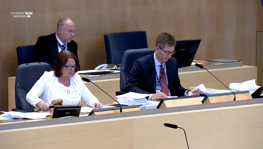 Stillbild från debatten i kammaren