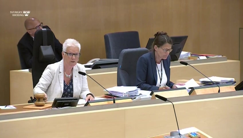 Stillbild från debatten i kammaren