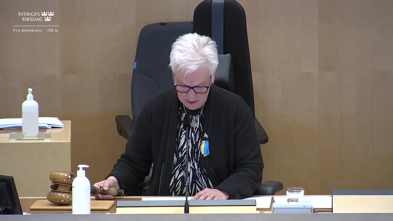 Stillbild från debatten i kammaren