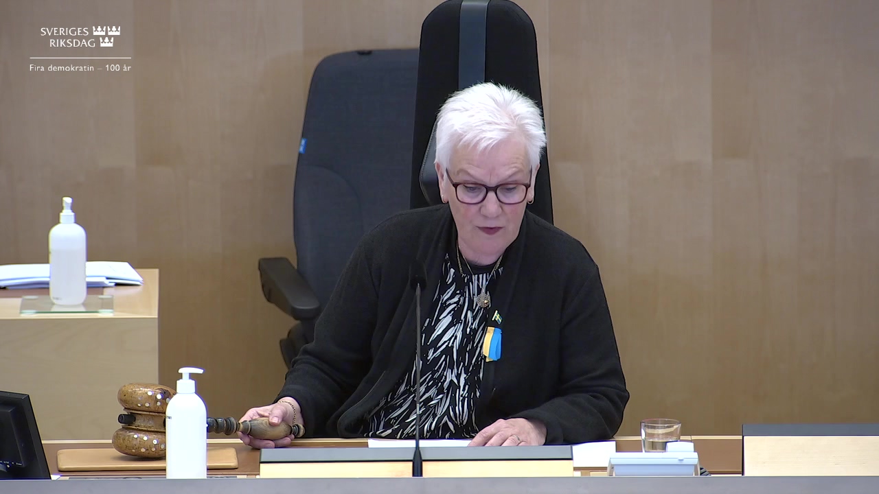 Stillbild från debatten i kammaren