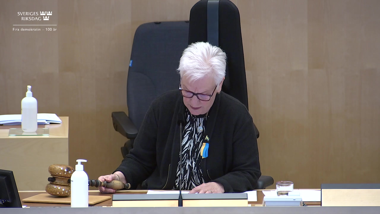 Stillbild från debatten i kammaren