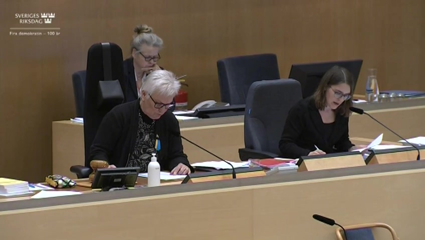 Stillbild från debatten i kammaren