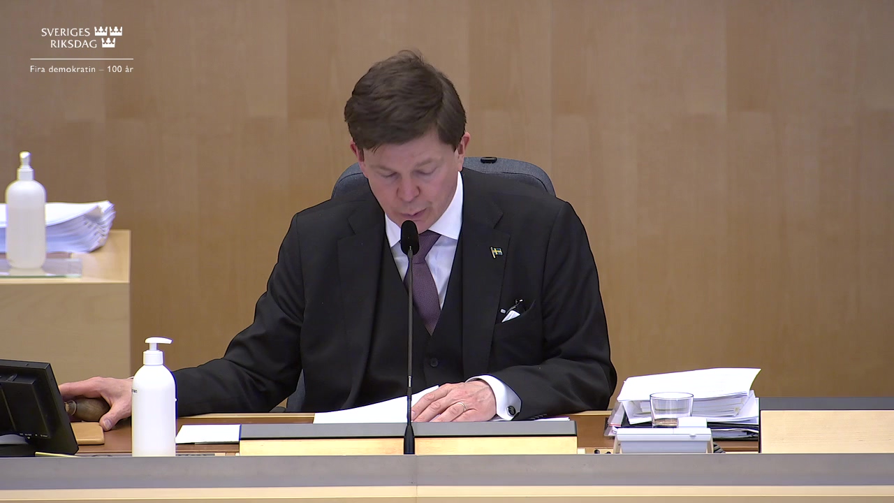 Stillbild från debatten i kammaren