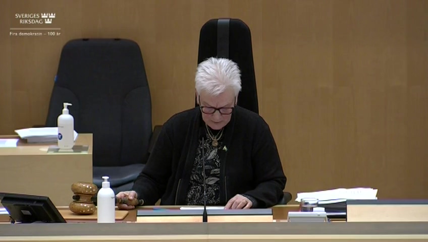 Stillbild från debatten i kammaren