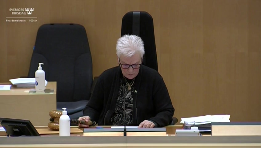 Stillbild från debatten i kammaren
