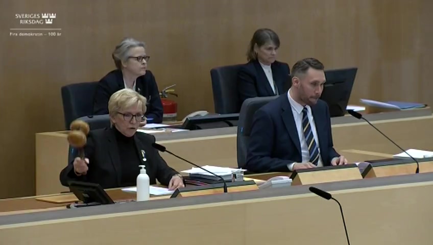Stillbild från debatten i kammaren