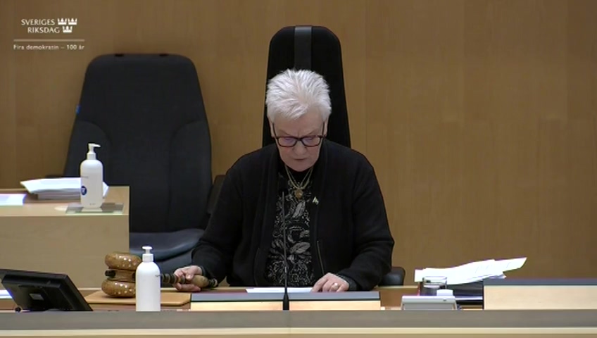 Stillbild från debatten i kammaren