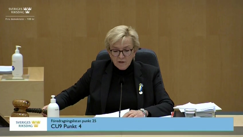 Stillbild från debatten i kammaren