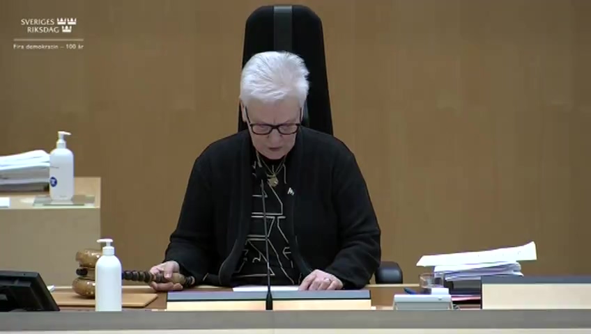 Stillbild från debatten i kammaren