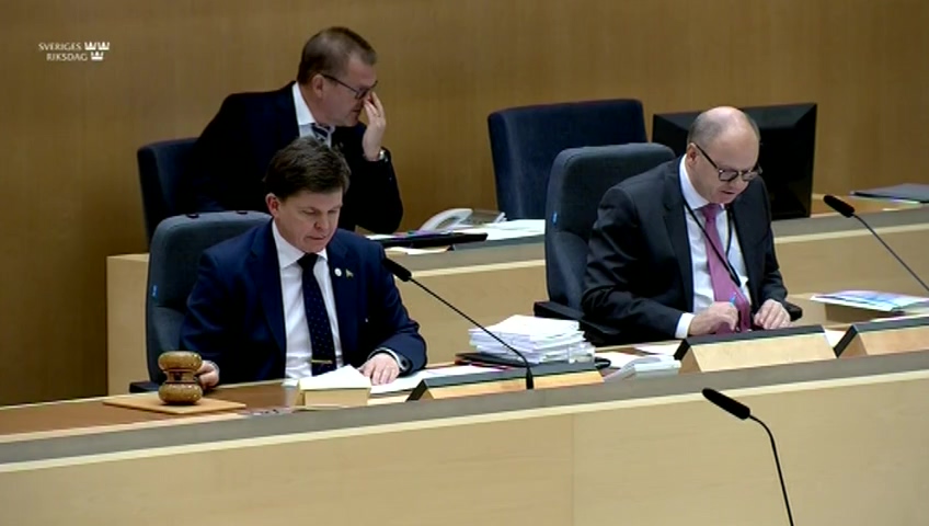 Stillbild från debatten i kammaren