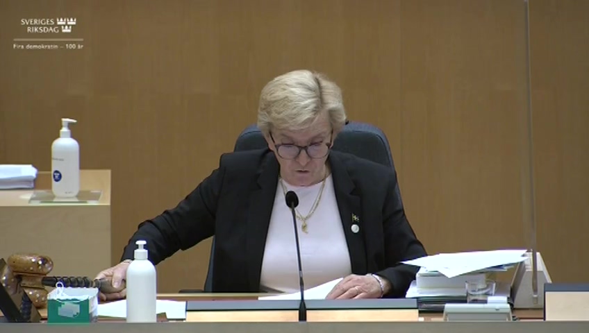 Stillbild från debatten i kammaren
