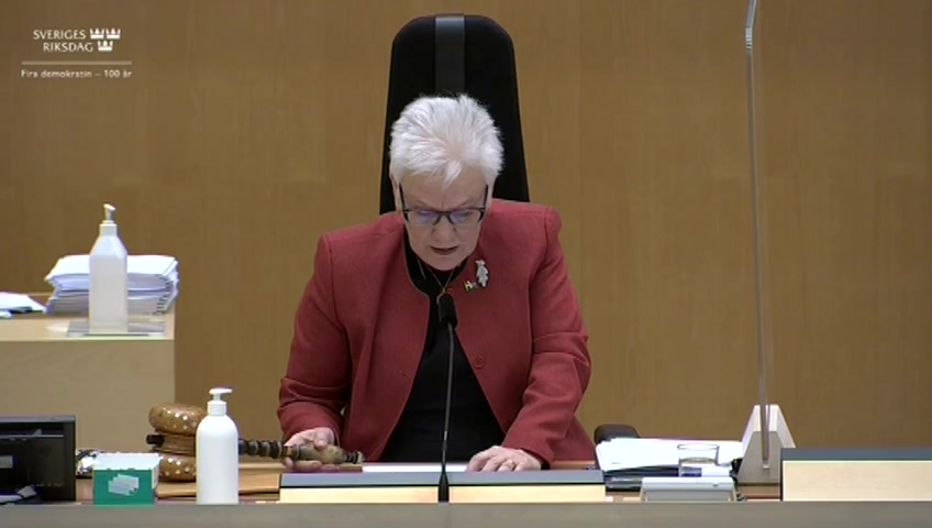 Stillbild från debatten i kammaren