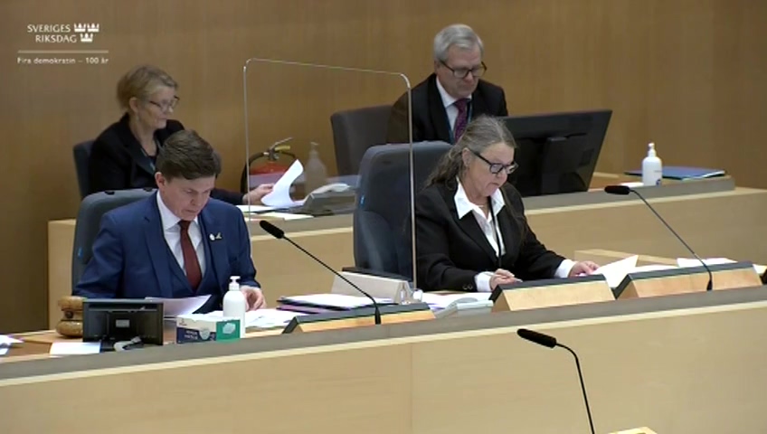 Stillbild från debatten i kammaren