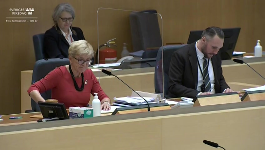Stillbild från debatten i kammaren