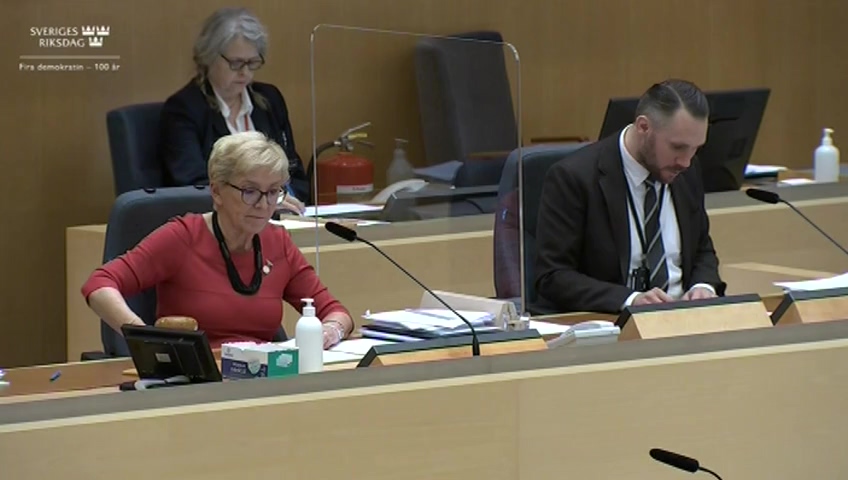 Stillbild från debatten i kammaren