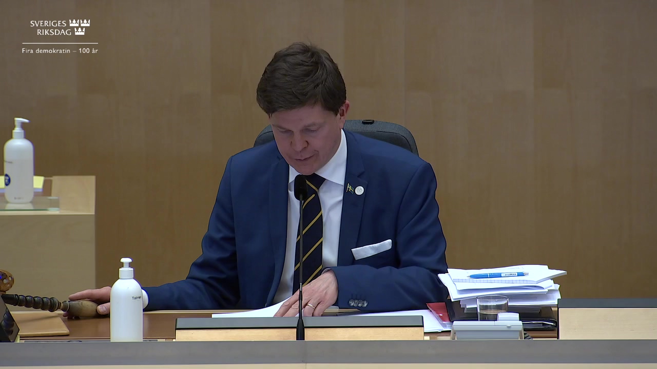Stillbild från debatten i kammaren